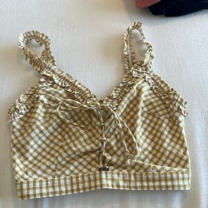 The cutest gingham crop!